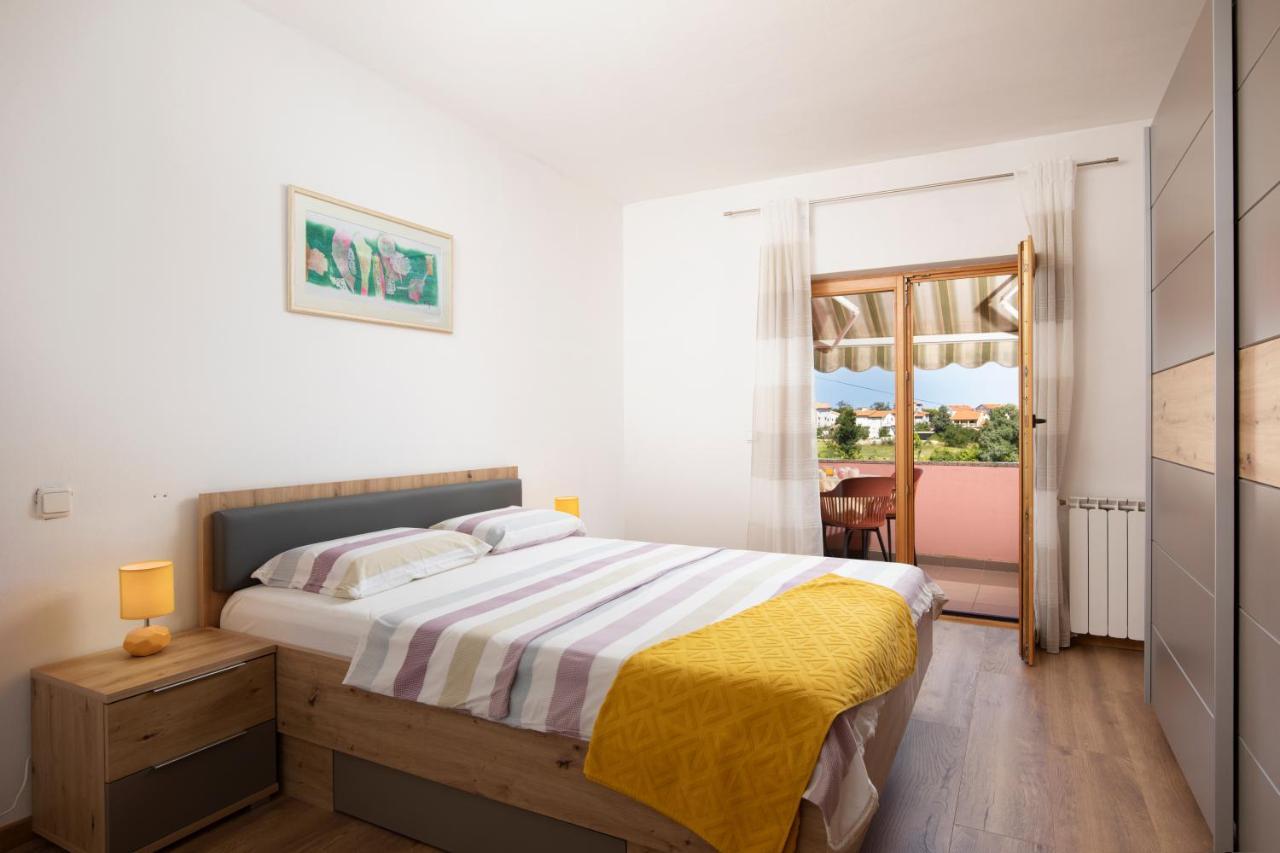 Sunny Apartment Valbandon Fažana Kültér fotó
