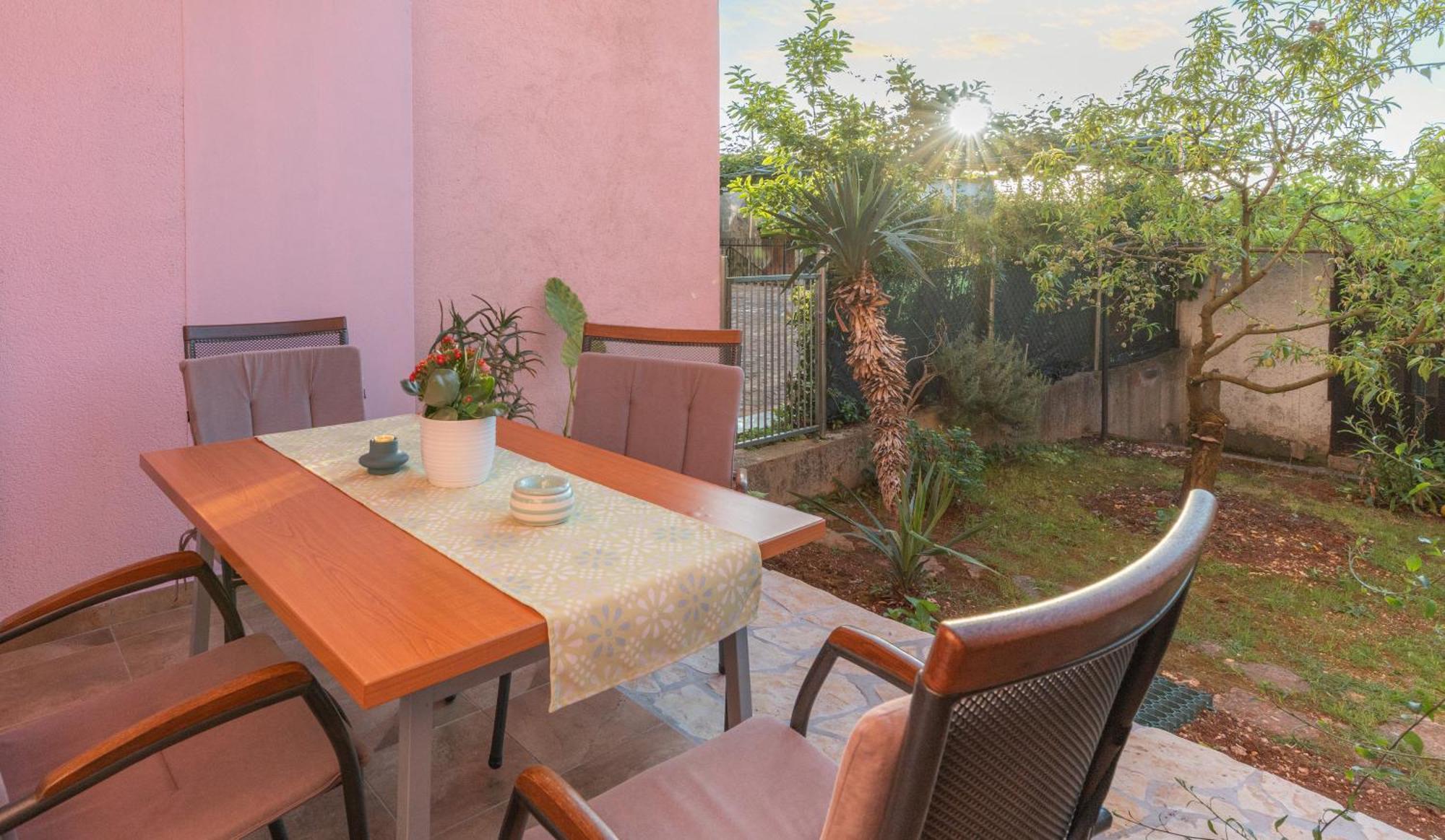 Sunny Apartment Valbandon Fažana Kültér fotó