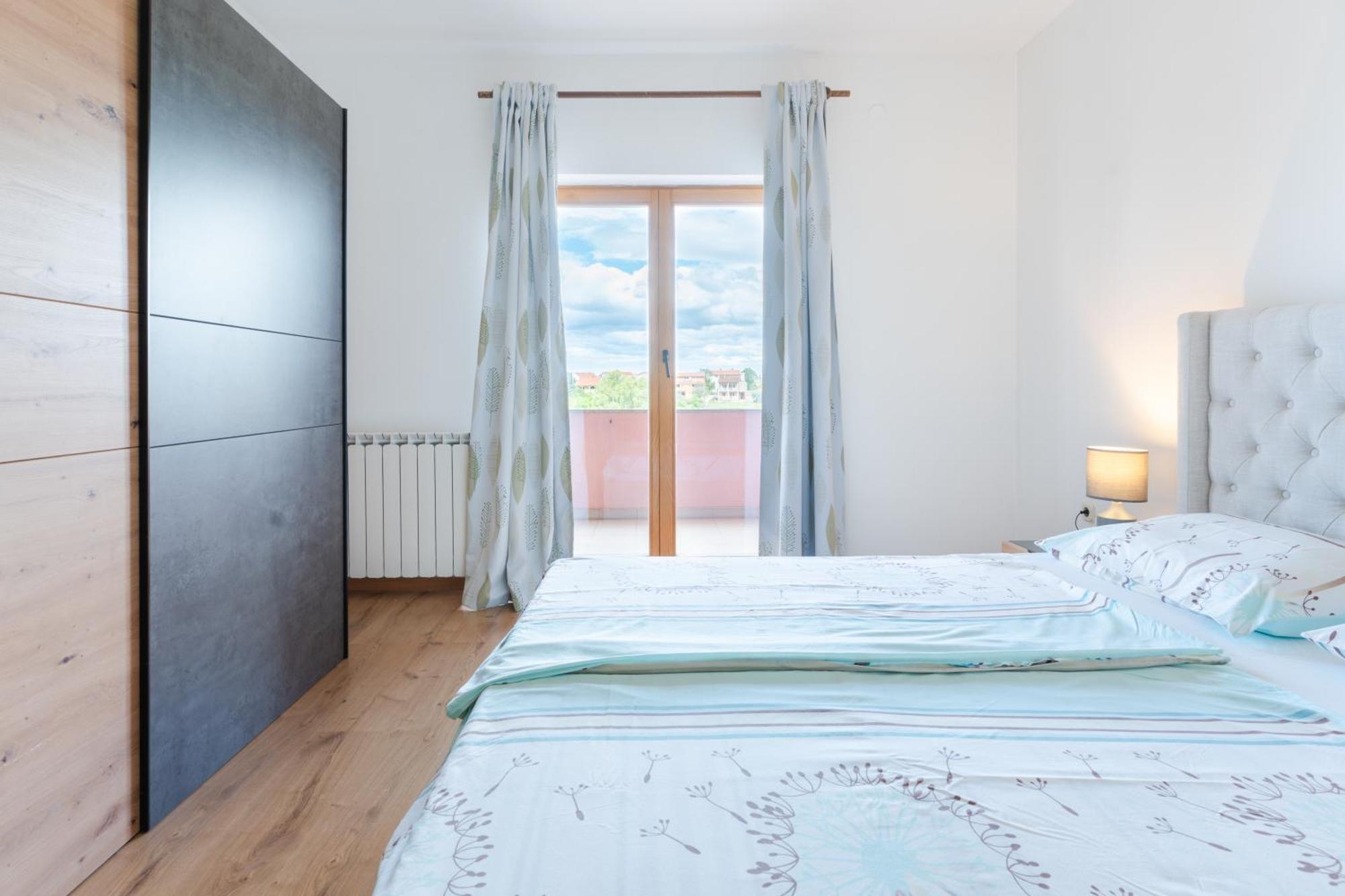 Sunny Apartment Valbandon Fažana Szoba fotó