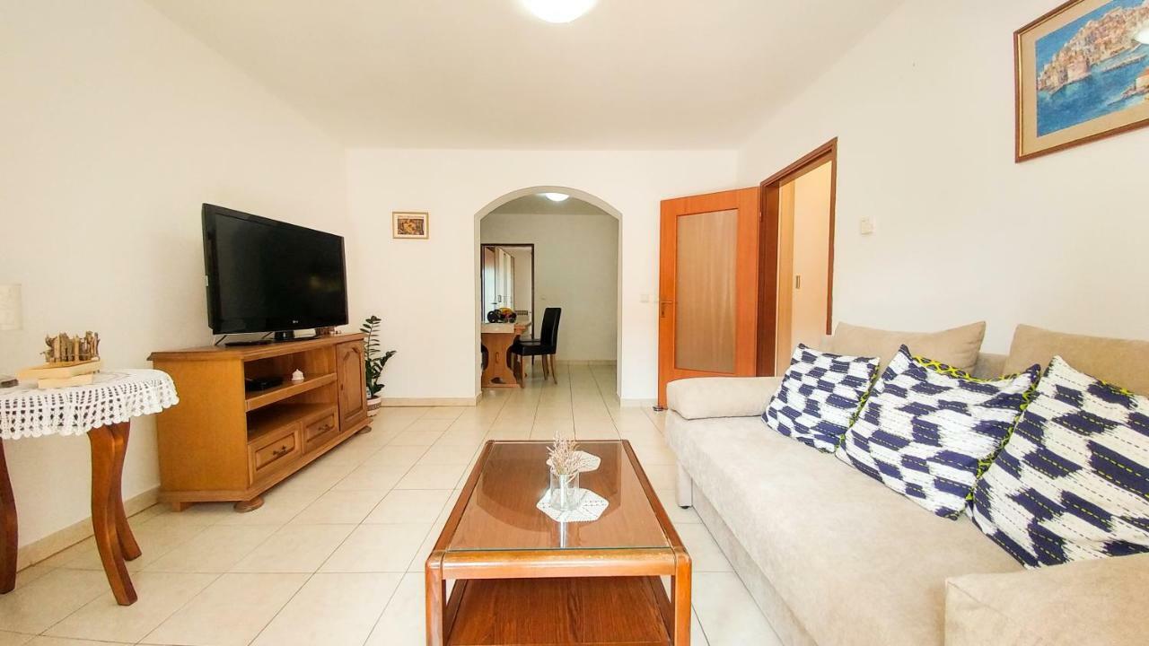 Sunny Apartment Valbandon Fažana Kültér fotó