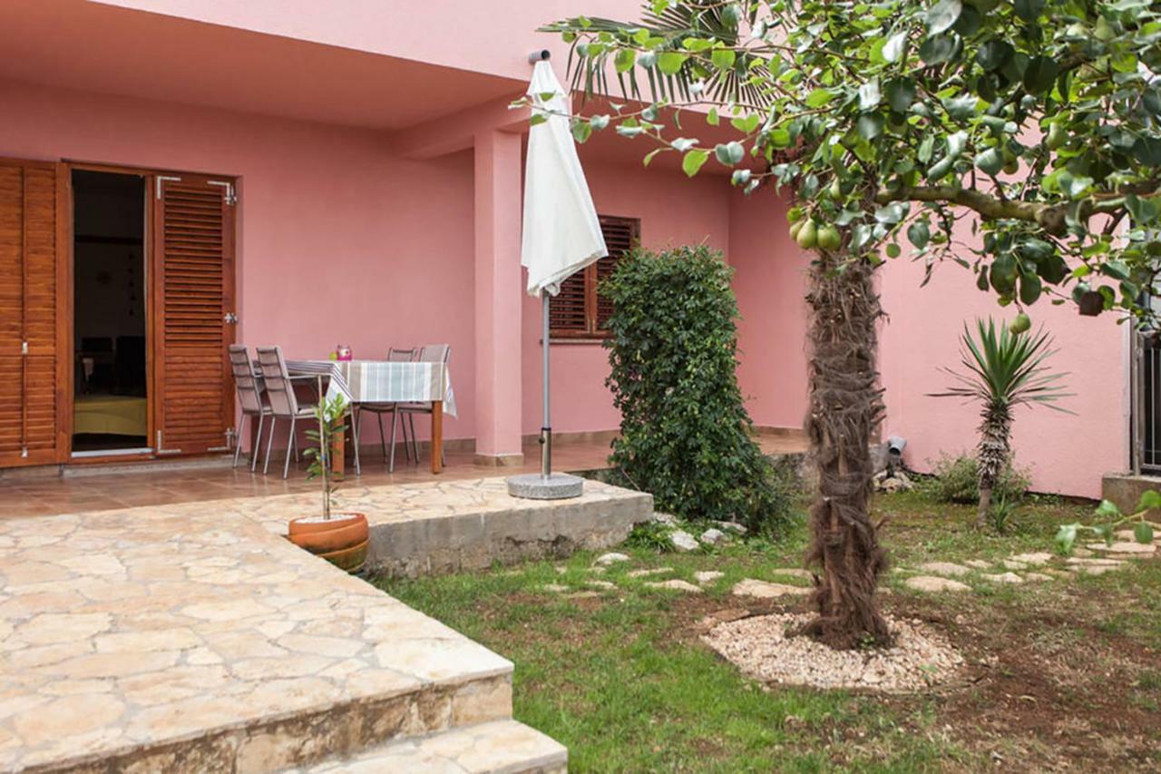 Sunny Apartment Valbandon Fažana Kültér fotó