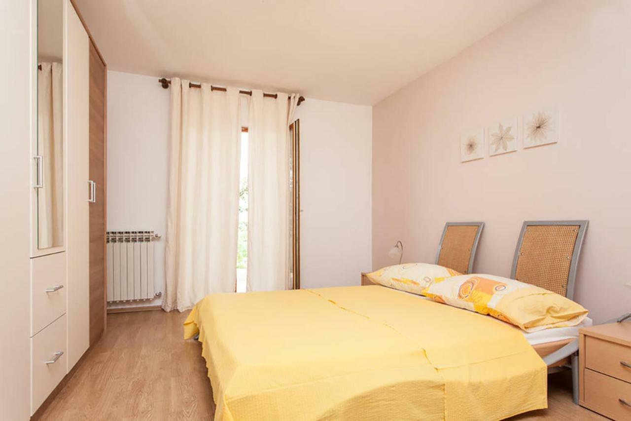 Sunny Apartment Valbandon Fažana Kültér fotó